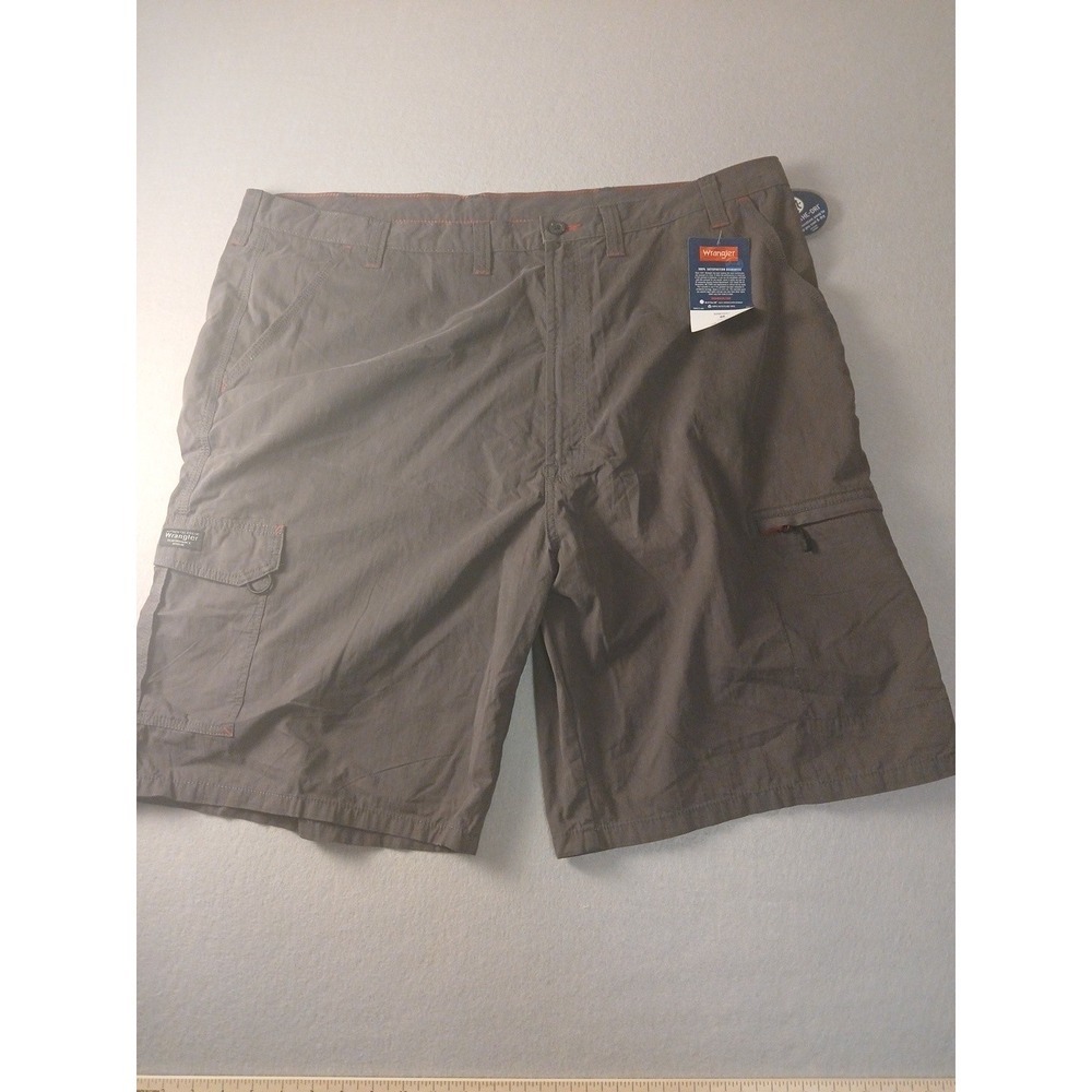 Wrangler Cargo Shorts Mens 46Gray Performance Hybrid Quick-Drying Breathe-Dri!!